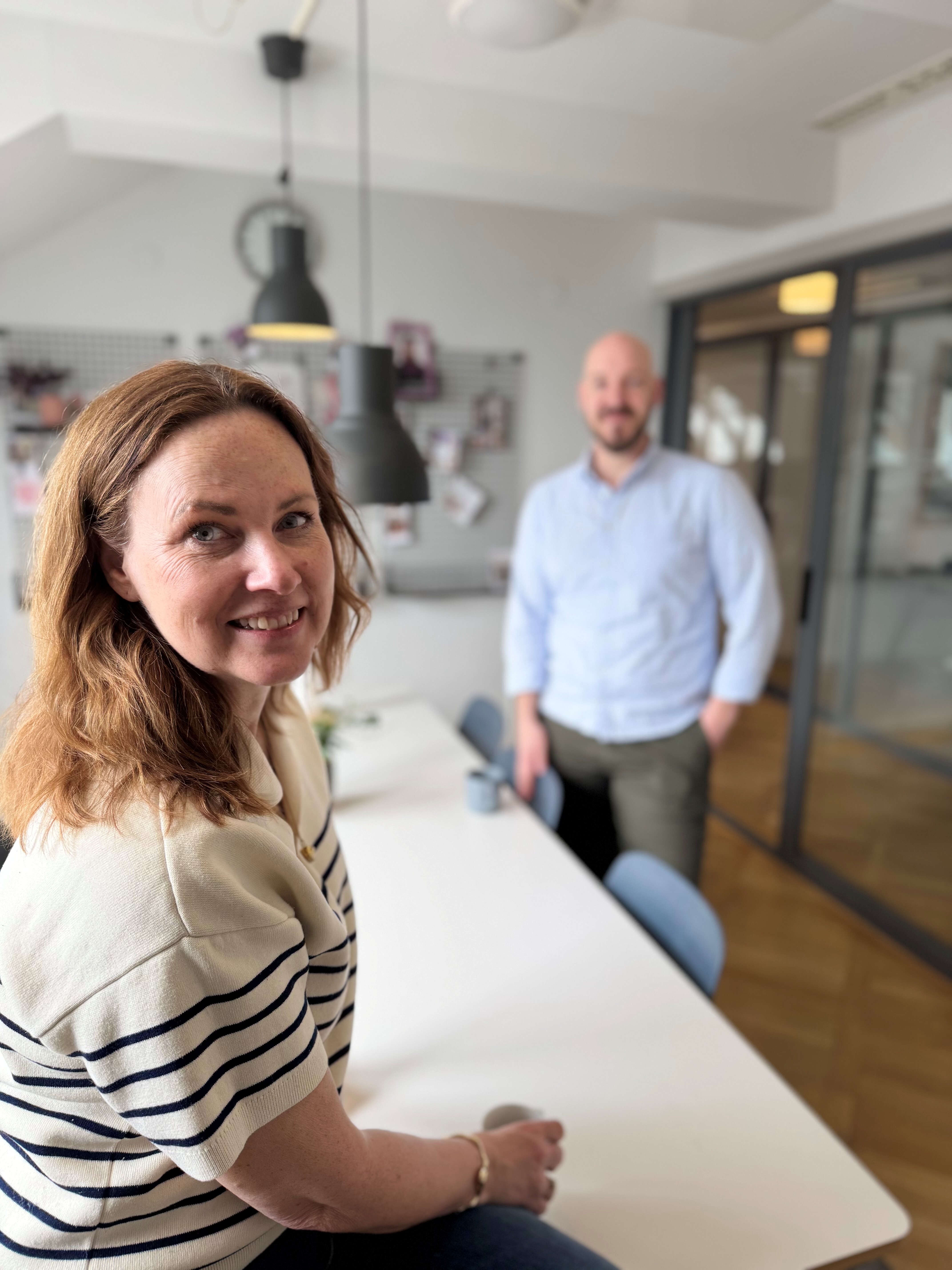 Anki och Sameul i köket